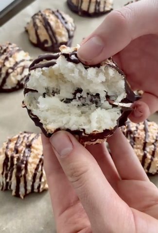 German Coconut Macaroons