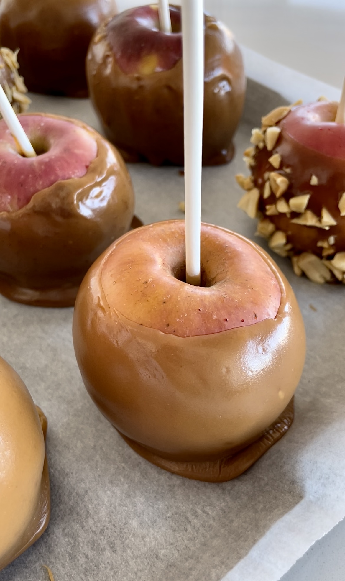 Classic Caramel Apples (With Nuts) Dang That's Sweet