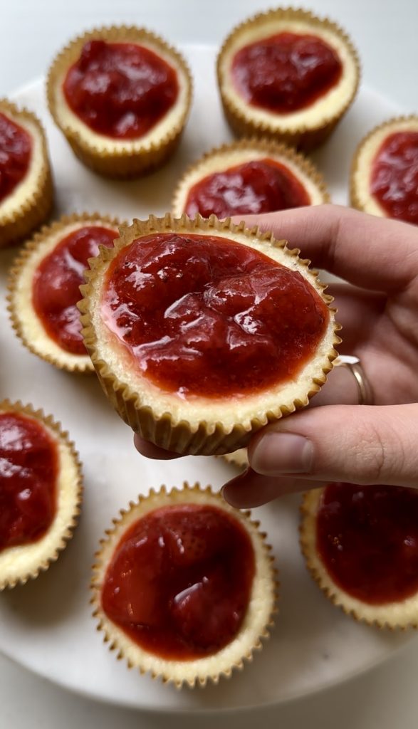 Mini strawberry cheesecakes keep for days in the fridge. Make them ahead of time and enjoy them all throughout the week!