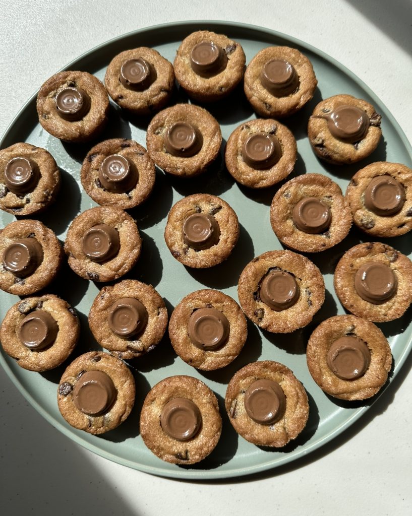 Rolo cookie cups are crisp on the edges and gooey in the middle!