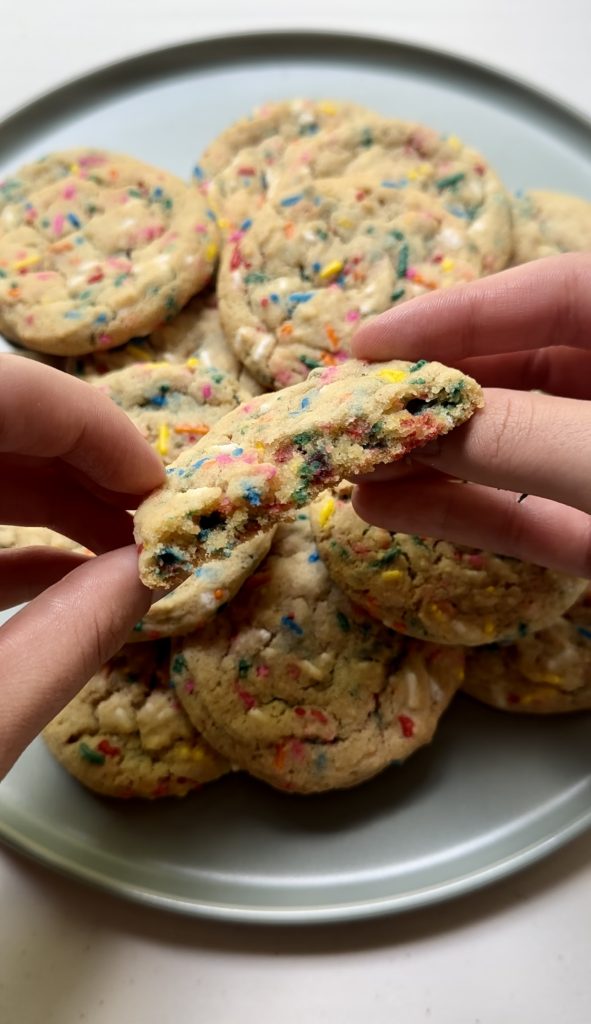 Sprinkle cookies are the best because they’re loaded with rainbow sprinkles and have a rich, buttery birthday cake flavor. Even better, they’ll keep well for days!