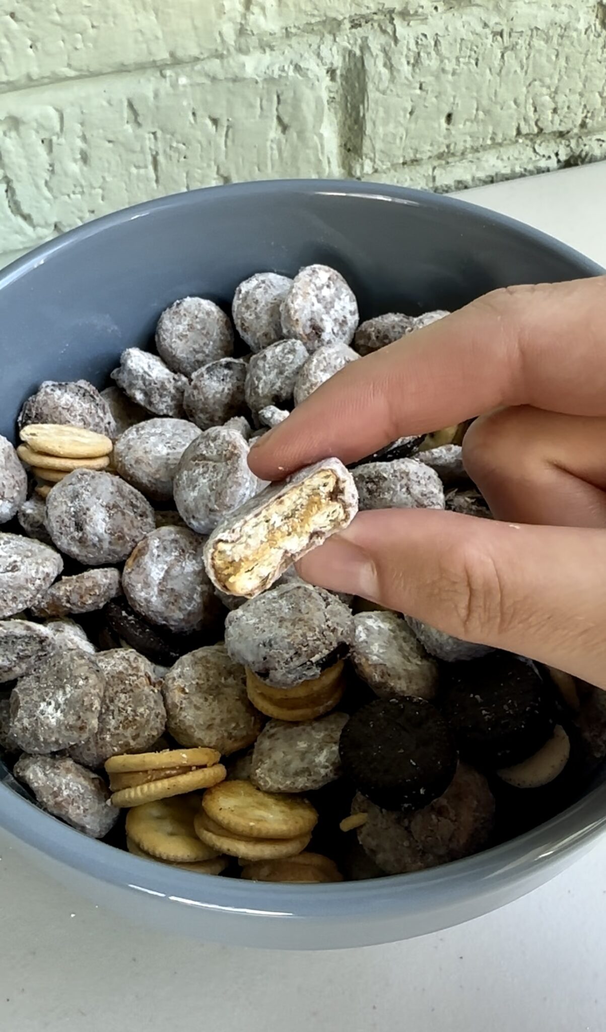 Ritz Bits and Oreo Puppy Chow - Dang That's Sweet