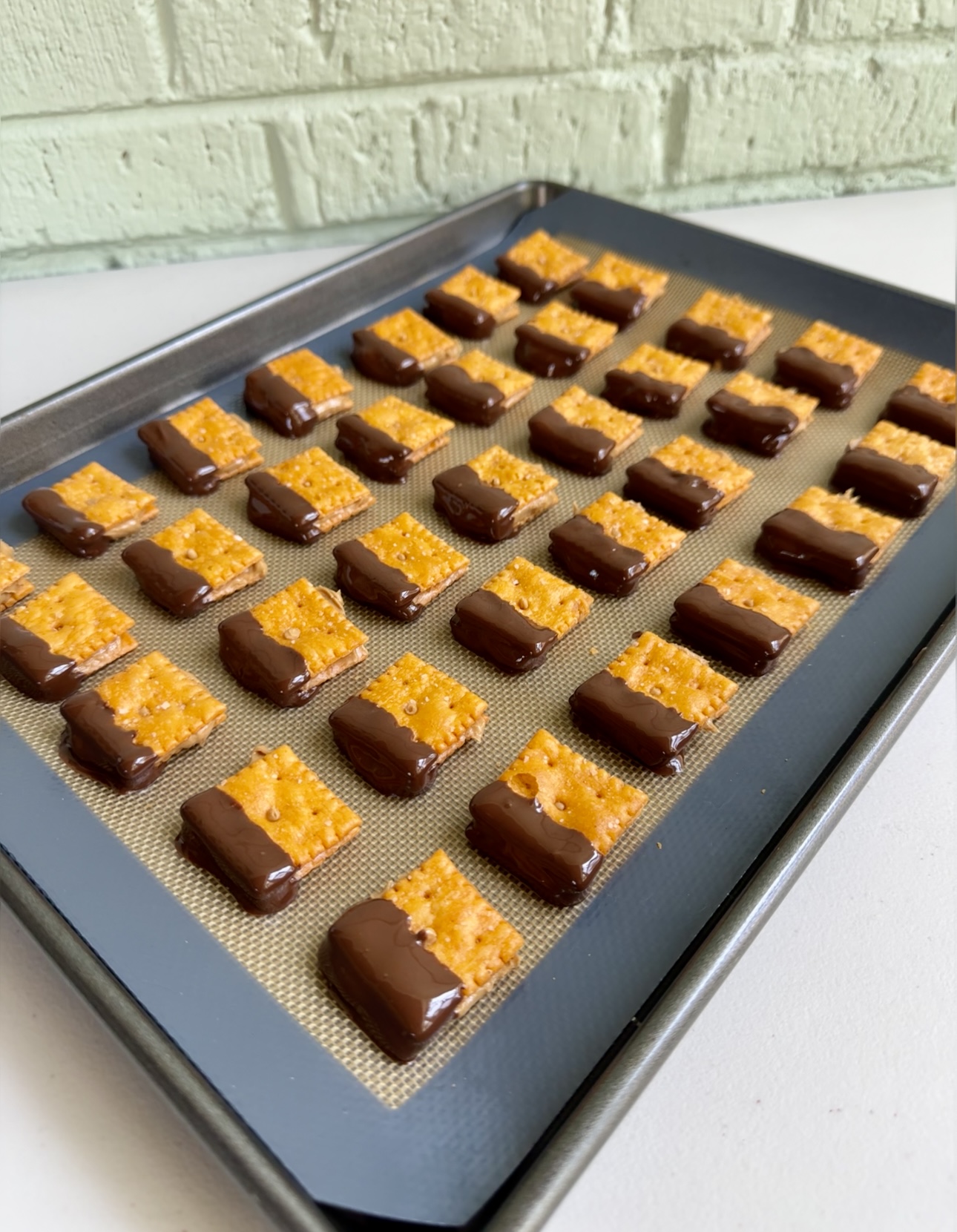 Cheez-It Butterfinger Bites - Dang That's Sweet