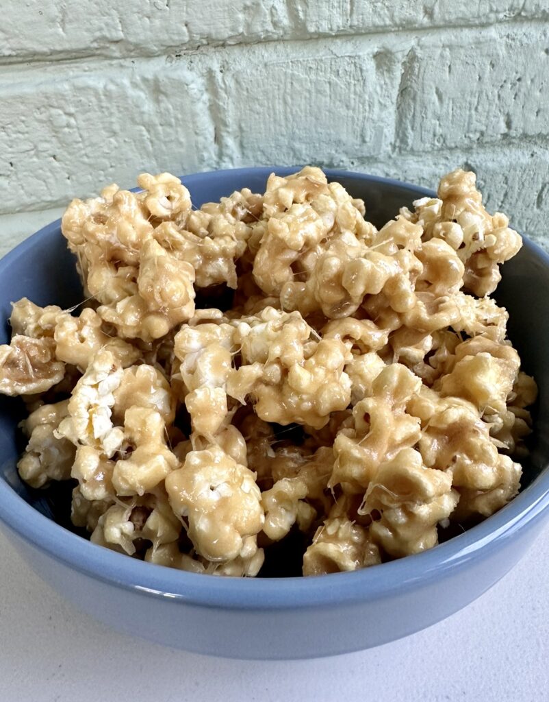 marshmallow caramel popcorn