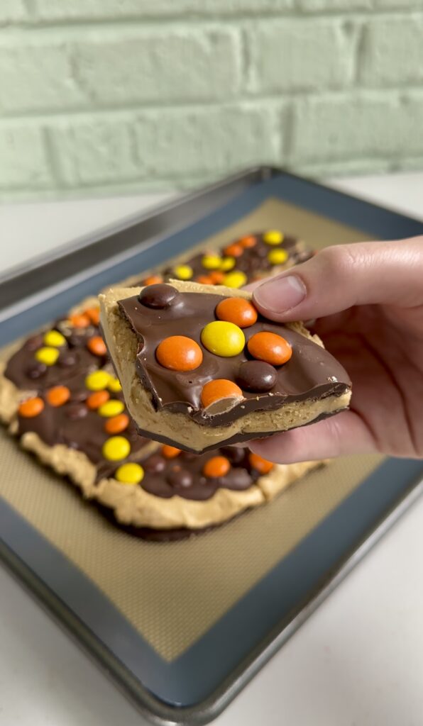 reese's bark