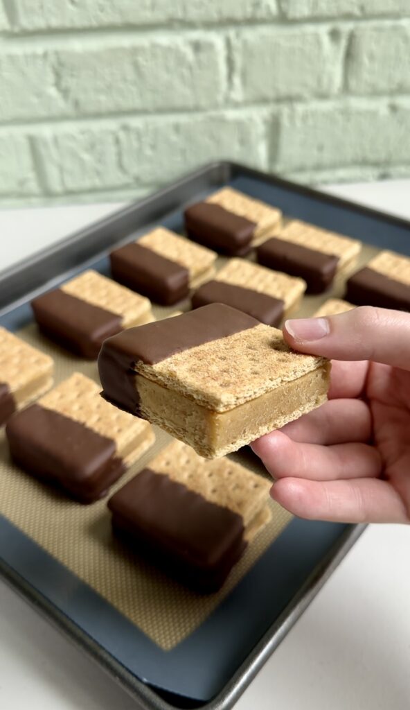 Peanut Butter Cookie Dough Grahamwiches