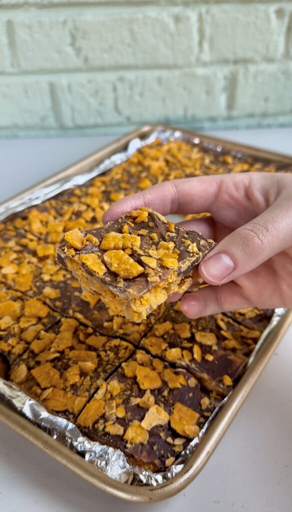 cheez-it peanut butter toffee squares 