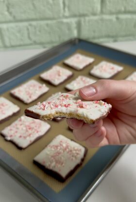 peppermint bark graham crackers