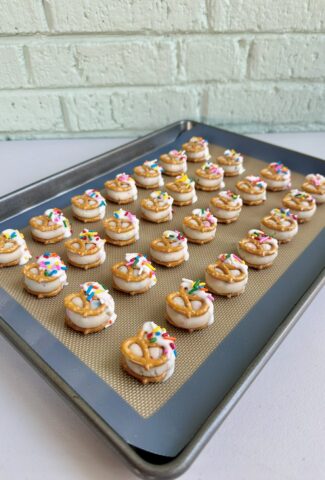 funfetti pretzel bites