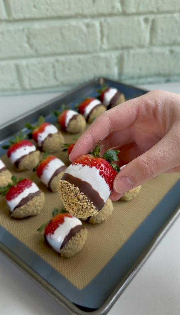 s'mores strawberries