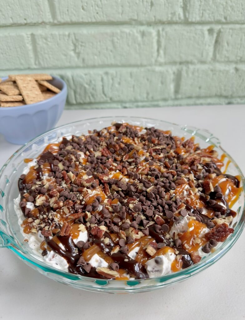 turtle cheesecake dip