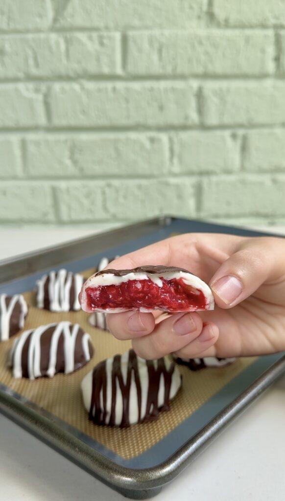 chocolate raspberry clusters