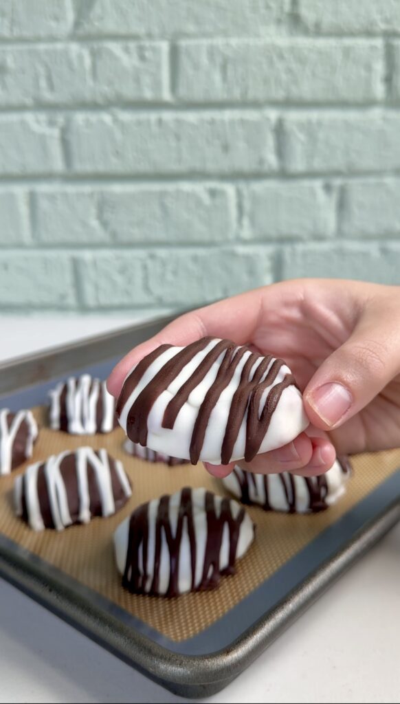 chocolate raspberry clusters