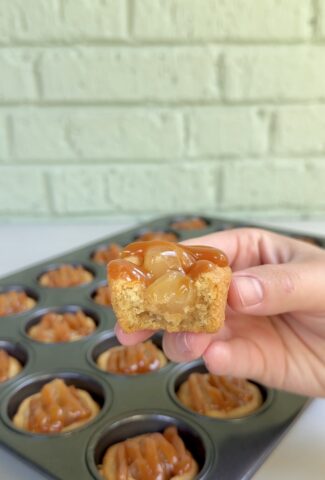 caramel apple cookie cups