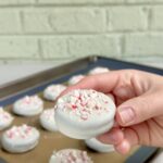 peppermint bark oreos