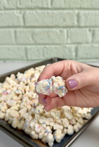 funfetti cake batter popcorn