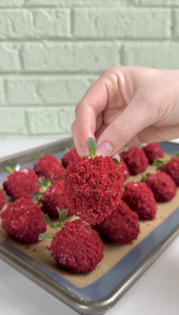 Red Velvet Cheesecake Strawberries