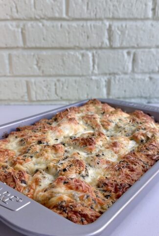 Spinach and Artichoke Pull Apart Bread