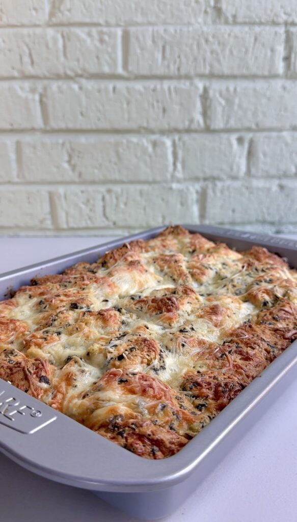 Spinach and Artichoke Pull Apart Bread