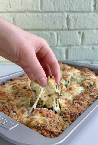 Spinach and Artichoke Pull Apart Bread