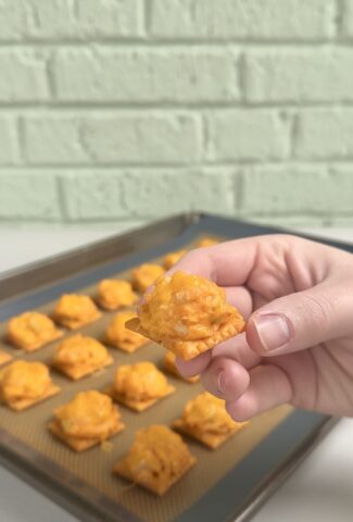 Buffalo Chicken Cheez-It Bites