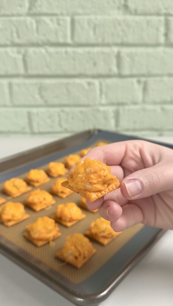 Buffalo Chicken Cheez-It Bites