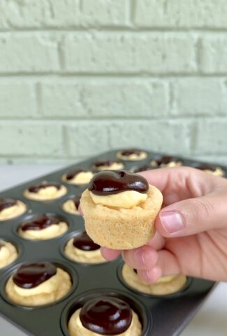 Boston Cream Pie Cookie Cups